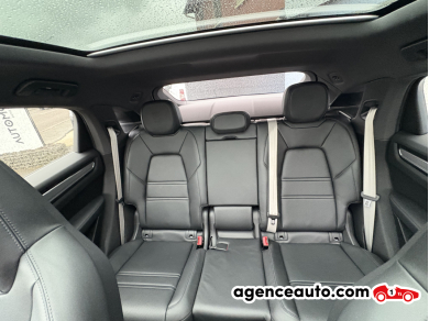 Porsche Cayenne — 16
