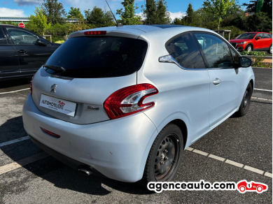 Peugeot 208 — 7