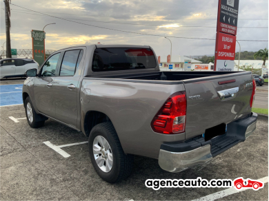 Toyota Hilux — 10