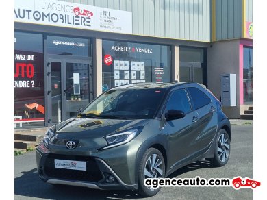 Achat voiture occasion, Auto occasion pas cher | Agence Auto Toyota Aygo X 1.0 VVTI 72 CH Vert Année : 2022 Automatique Essence