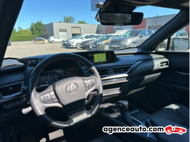 Lexus UX — 11