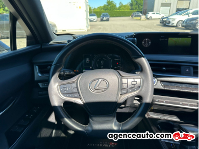 Lexus UX — 18