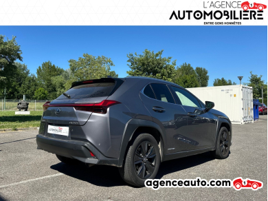 Lexus UX — 3