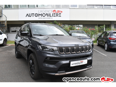 Achat voiture occasion, Auto occasion pas cher | Agence Auto Jeep Compass Trailhawk Phase 2 4Xe 1.3 i 240 Plug in Hybrid 4WD 180 cv Boîte auto Gris Année : 2022 Automatique Hybride