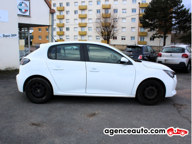 Peugeot 208 — 21