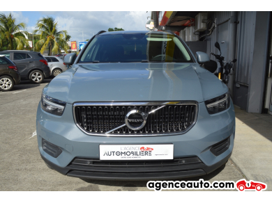Volvo XC40 — 3