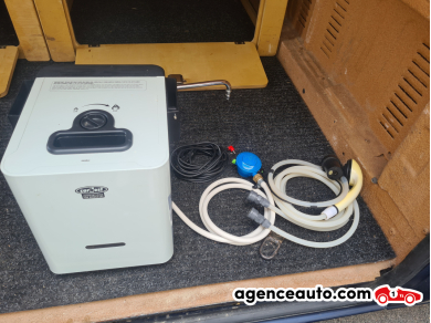 Ford Transit — 28