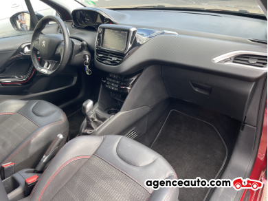 Peugeot 208 — 7