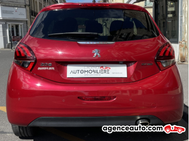 Peugeot 208 — 6
