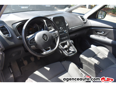 Renault Grand Scenic — 10
