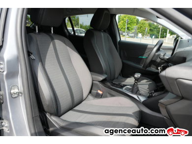 Peugeot 208 — 16