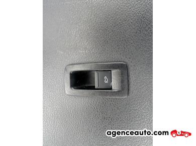 Volkswagen Caravelle — 10