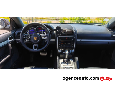 Porsche Cayenne — 10
