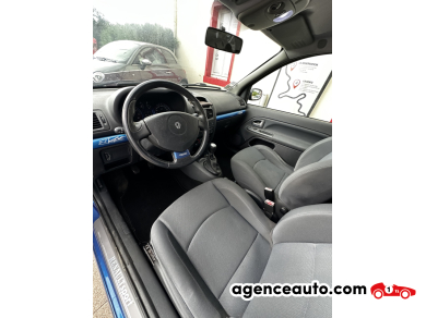 Renault Clio — 12