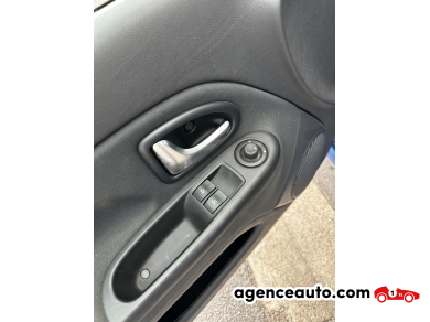 Renault Clio — 23