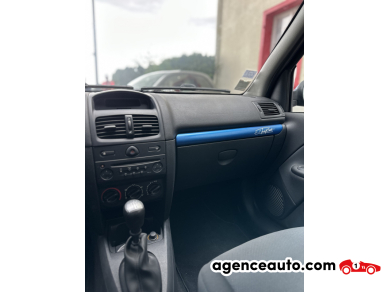 Renault Clio — 33