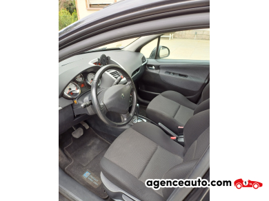 Peugeot 207 — 12