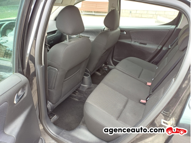 Peugeot 207 — 18