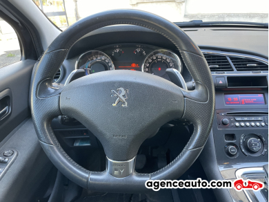 Peugeot 3008 HYbrid4 — 15