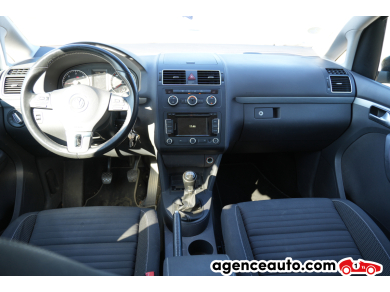 Volkswagen Touran — 10
