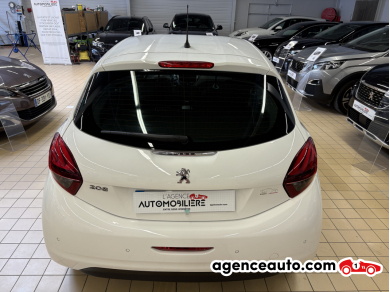 Peugeot 208 — 6