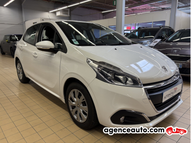 Peugeot 208 — 11