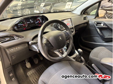 Peugeot 208 — 17