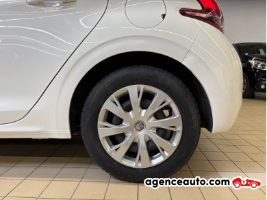 Peugeot 208 — 27