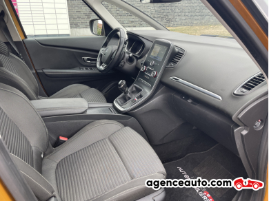 Renault Scenic — 24
