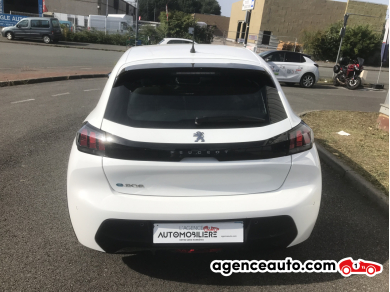 Peugeot e-208 — 5