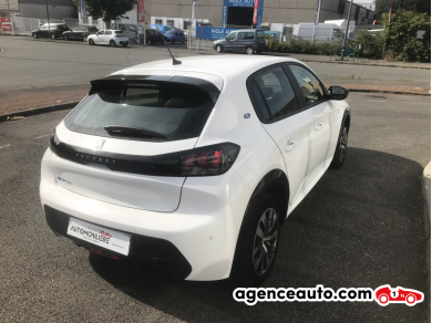 Peugeot e-208 — 6