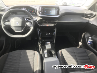 Peugeot e-208 — 11
