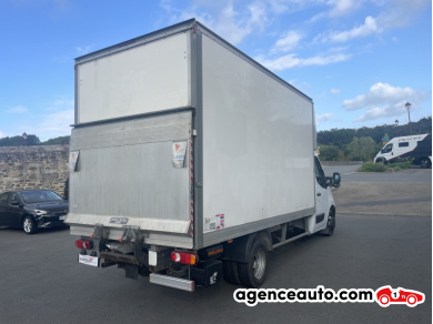 Renault Master — 9