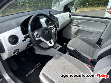 Volkswagen UP — 9