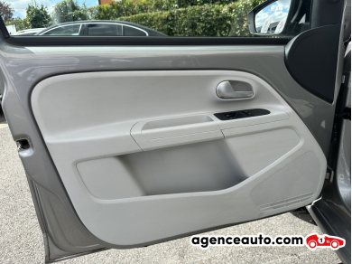 Volkswagen UP — 35