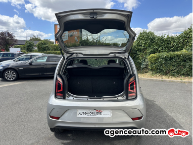 Volkswagen UP — 40