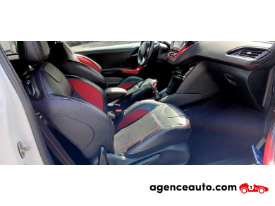 Peugeot 208 — 9