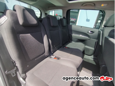 Peugeot 5008 — 16