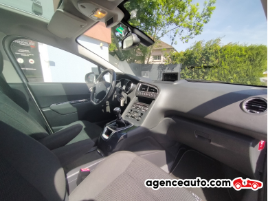 Peugeot 5008 — 12