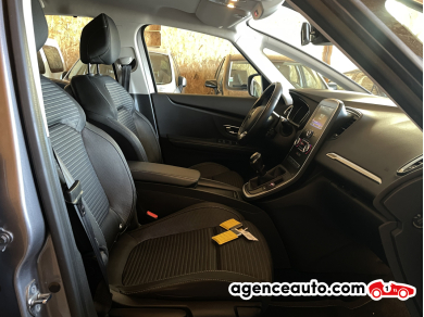 Renault Scenic — 12