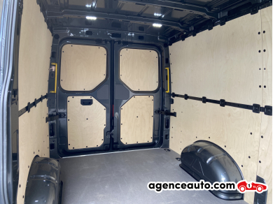 Volkswagen Crafter — 12