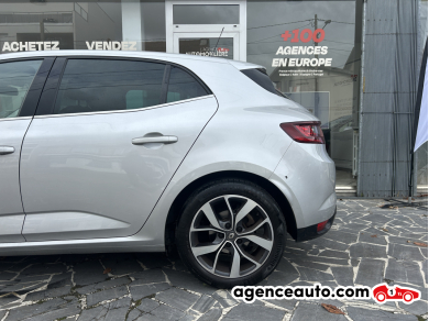 Renault Megane — 8