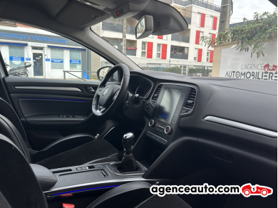 Renault Megane — 12