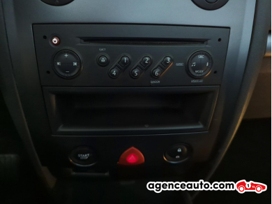 Renault Megane CC — 18