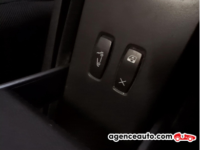 Renault Megane CC — 19