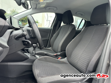 Peugeot 208 — 10