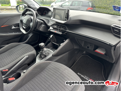 Peugeot 208 — 11