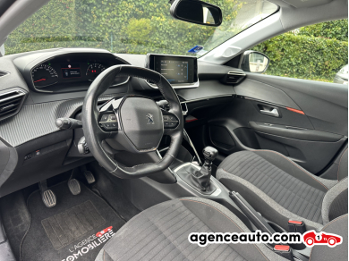 Peugeot 208 — 9