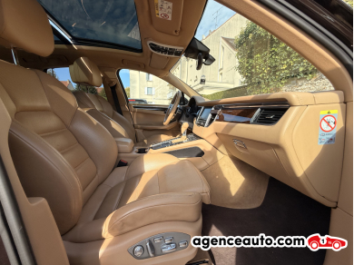 Porsche Macan — 12