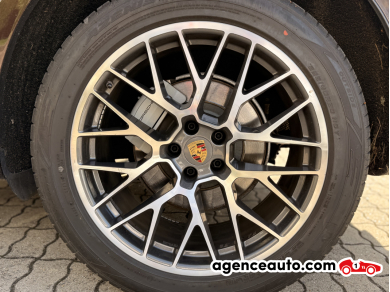 Porsche Macan — 24